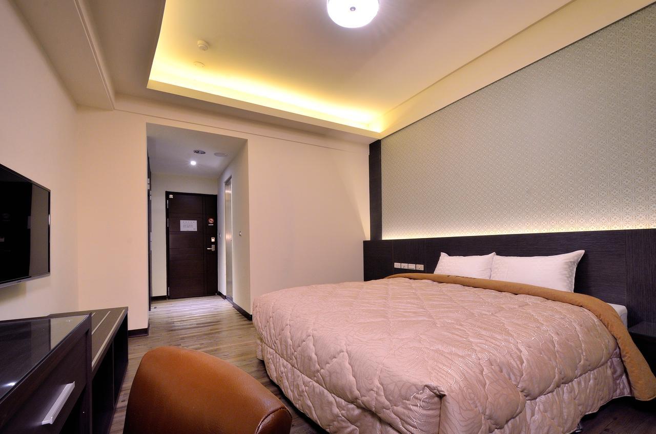 Yundu Business Hotel Mailiao Екстериор снимка